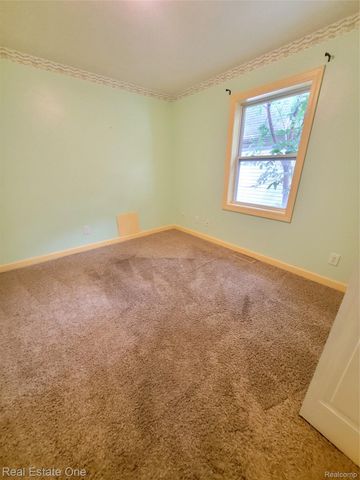 2715 3rd Street, Wyandotte, MI 48192