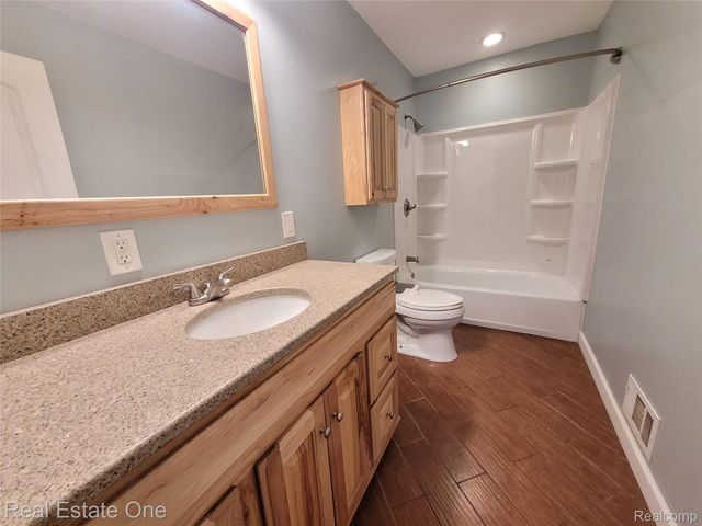 2715 3rd Street, Wyandotte, MI 48192