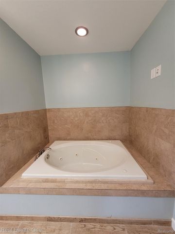 2715 3rd Street, Wyandotte, MI 48192