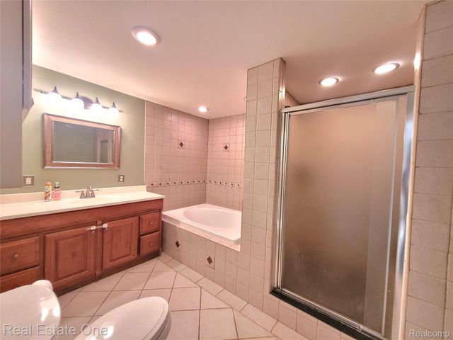 2715 3rd Street, Wyandotte, MI 48192