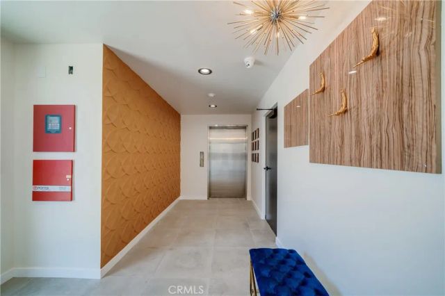 7018 Alabama 203, Canoga Park, CA 91303
