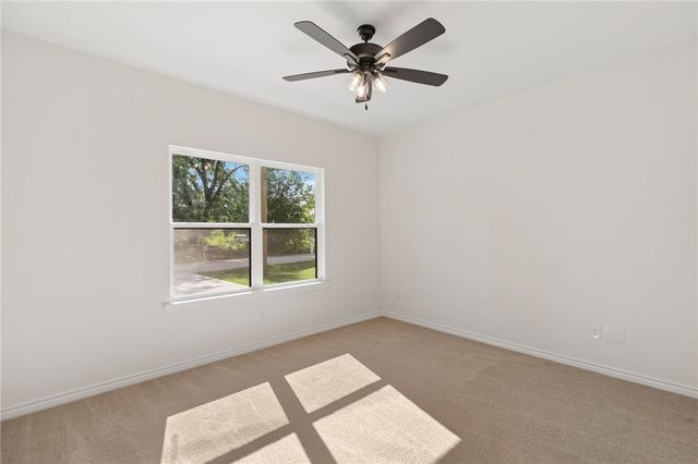 714 North Perkins, Franklin, TX 77856