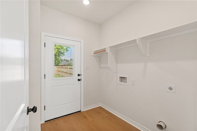 714 North Perkins, Franklin, TX 77856