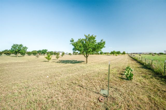 TR 28 5.0 ACRES Lois Road W, Sanger, TX 76266