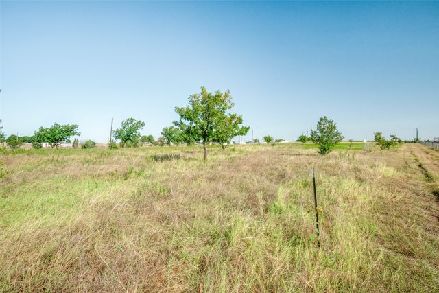 TR 28 5.0 ACRES Lois Road W, Sanger, TX 76266