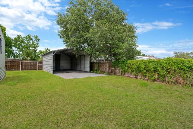 2204 VILLA DRIVE, Valrico, FL 33594
