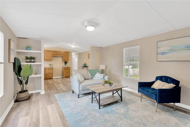 2204 VILLA DRIVE, Valrico, FL 33594