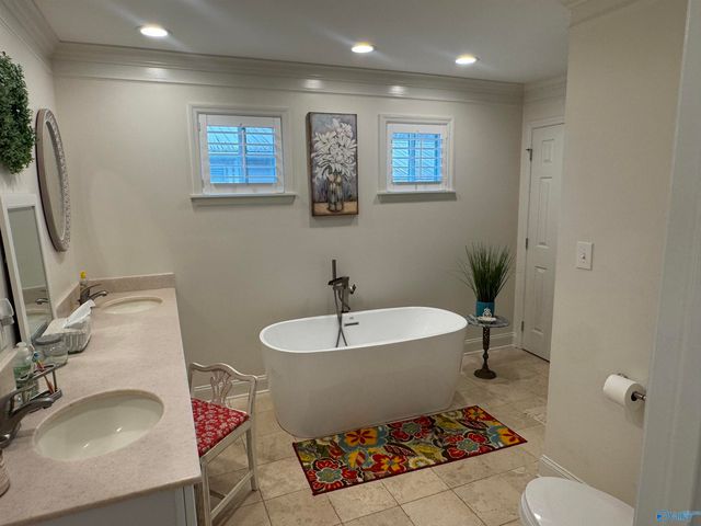 1475 Point Of Pines, Guntersville, AL 35976