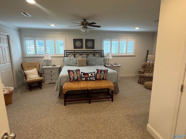 1475 Point Of Pines, Guntersville, AL 35976