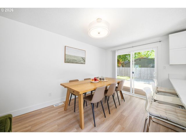 4567 Se WHITE LAKE Rd, Milwaukie, OR 97222