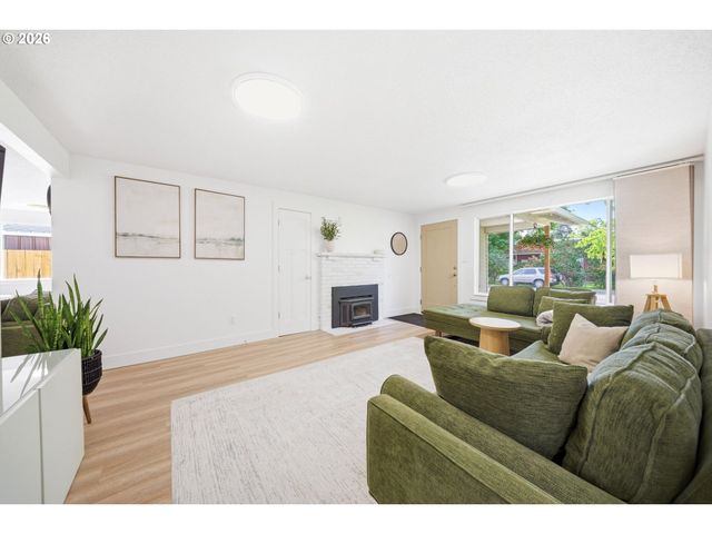 4567 Se WHITE LAKE Rd, Milwaukie, OR 97222