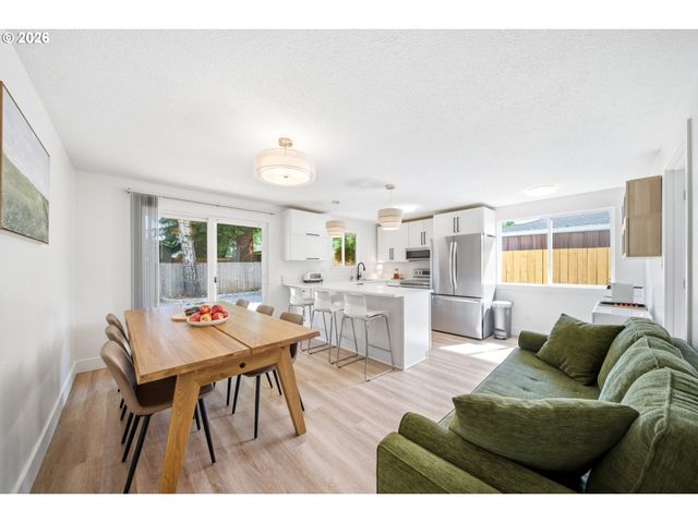 4567 Se WHITE LAKE Rd, Milwaukie, OR 97222