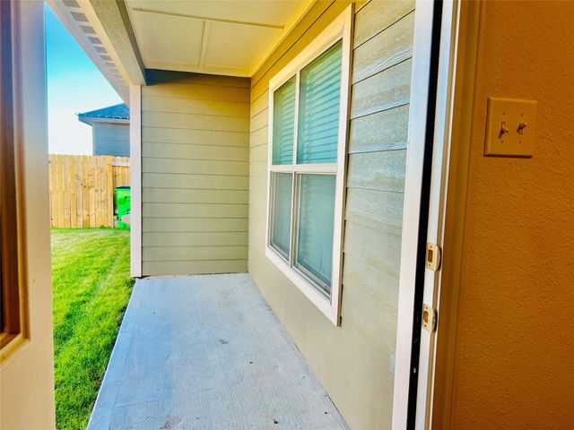 1814 Fergus Drive, Ponder, TX 76259