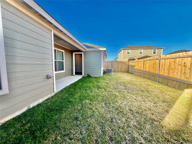 1814 Fergus Drive, Ponder, TX 76259