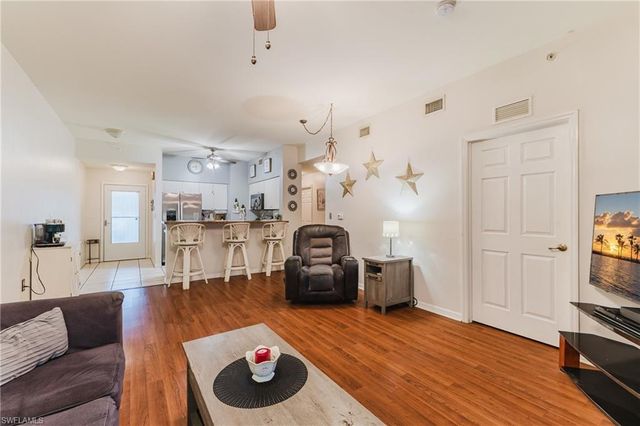 950 Hancock Creek South BLVD 411, Cape Coral, FL 33909