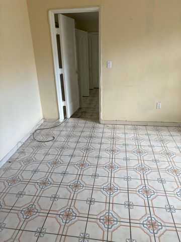 1538 NW 15th Avenue, Miami, FL 33125