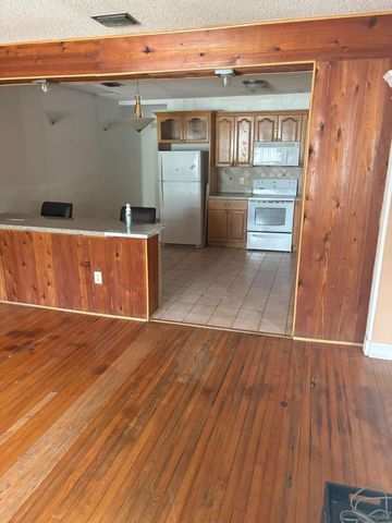1538 NW 15th Avenue, Miami, FL 33125