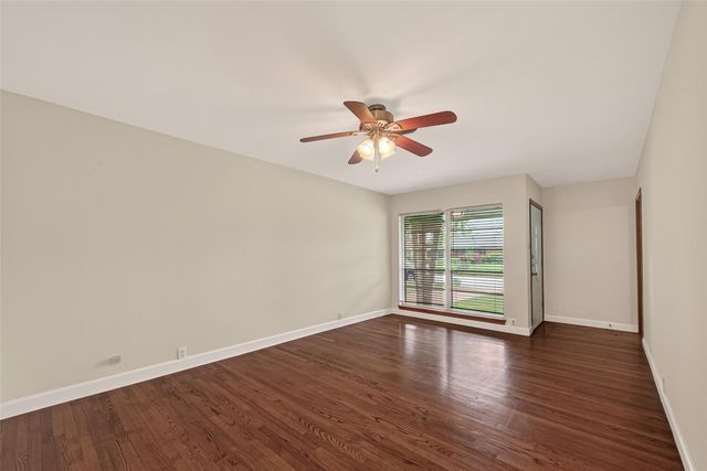 1207 Stonecrest Drive, Houston, TX 77018