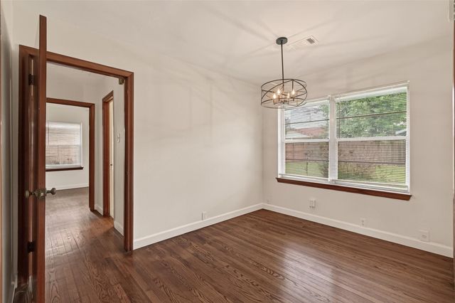 1207 Stonecrest Drive, Houston, TX 77018