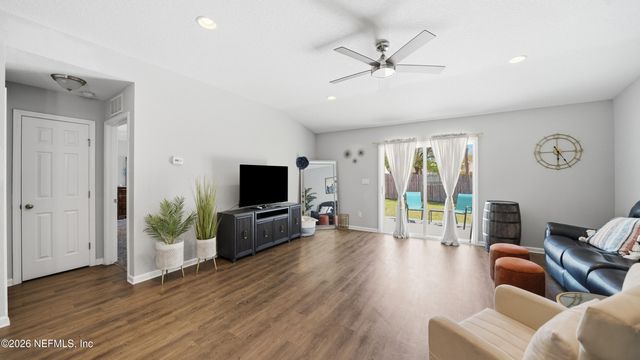 1378 SARAHS LANDING Drive, Jacksonville, FL 32221