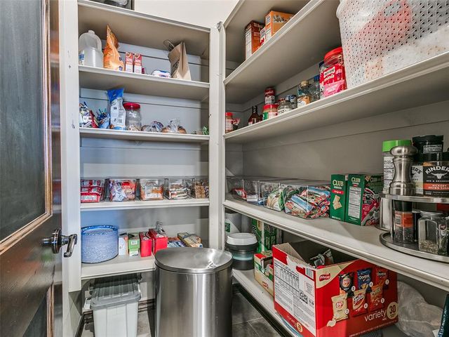8909 Sue Anthony Lane, Yukon, OK 73099