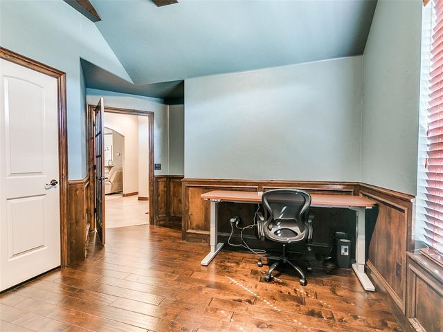 8909 Sue Anthony Lane, Yukon, OK 73099