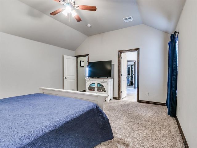 8909 Sue Anthony Lane, Yukon, OK 73099