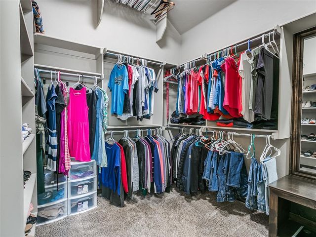8909 Sue Anthony Lane, Yukon, OK 73099