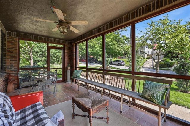 1141 Valentine Road, Kansas City, MO 64111