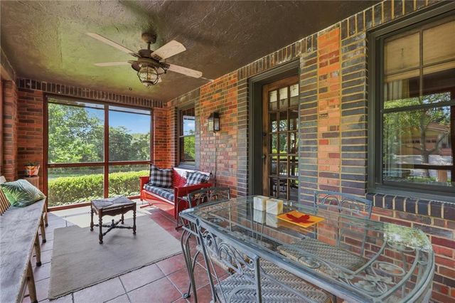 1141 Valentine Road, Kansas City, MO 64111
