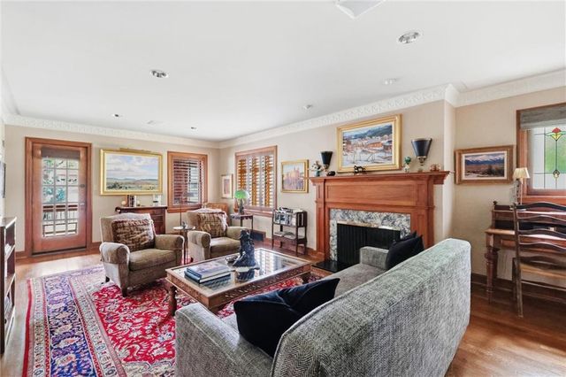 1141 Valentine Road, Kansas City, MO 64111