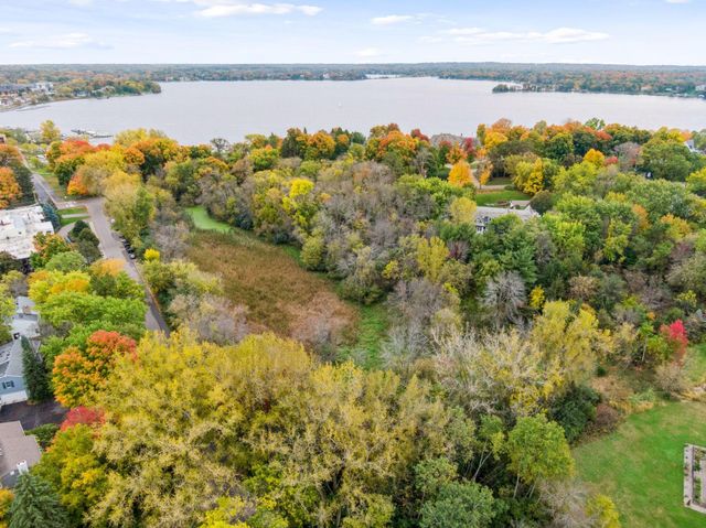 128 Peavey Lane, Wayzata, MN 55391