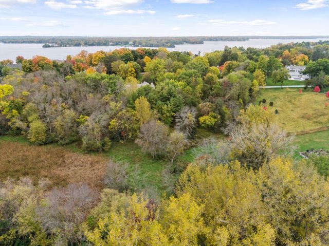 128 Peavey Lane, Wayzata, MN 55391