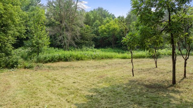 128 Peavey Lane, Wayzata, MN 55391