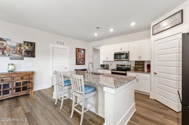 9457 Crowded Gules Drive, Leland, NC 28451