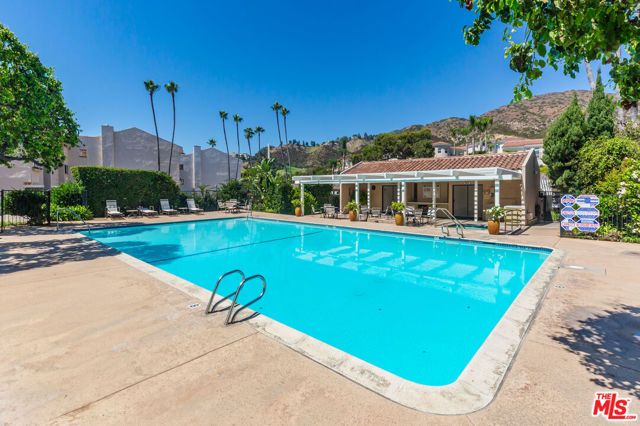 23914 De Ville Way D, Malibu, CA 90265