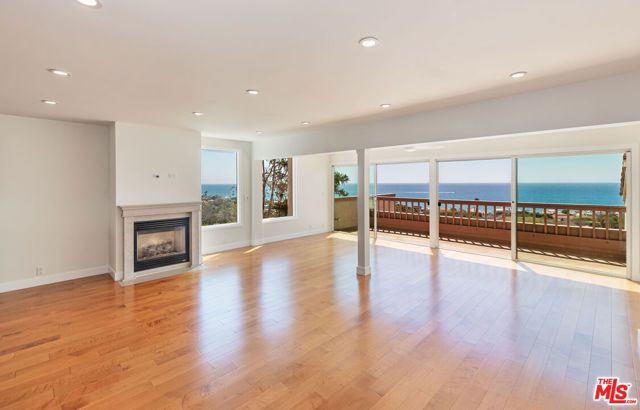 23914 De Ville Way D, Malibu, CA 90265
