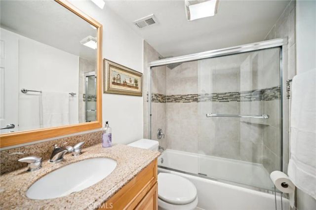 18760 Mandan 1403, Canyon Country, CA 91351