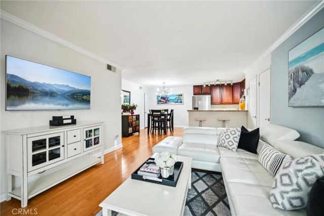 18760 Mandan 1403, Canyon Country, CA 91351