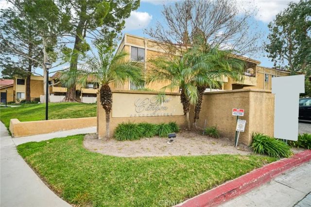 18760 Mandan 1403, Canyon Country, CA 91351