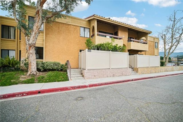 18760 Mandan 1403, Canyon Country, CA 91351