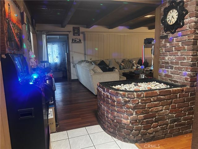 827 N Sycamore Avenue, Rialto, CA 92376