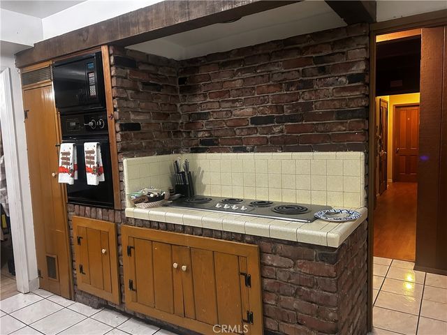 827 N Sycamore Avenue, Rialto, CA 92376