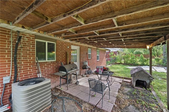 510 SE 10Th Street, Bentonville, AR 72712