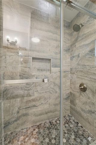 510 SE 10Th Street, Bentonville, AR 72712