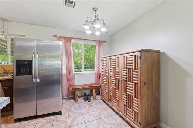 510 SE 10Th Street, Bentonville, AR 72712