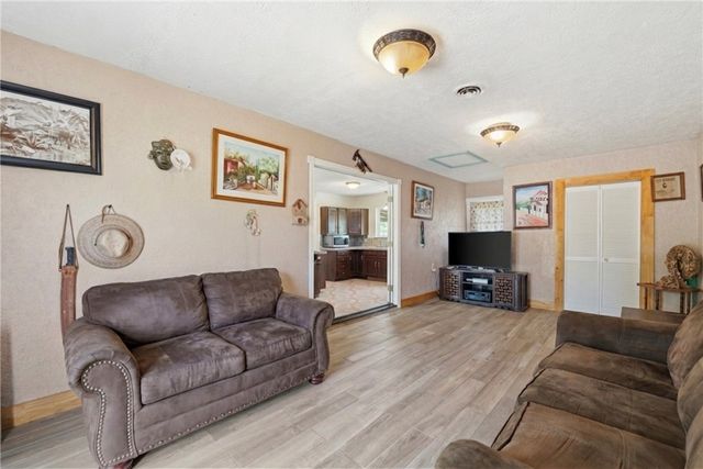 510 SE 10Th Street, Bentonville, AR 72712