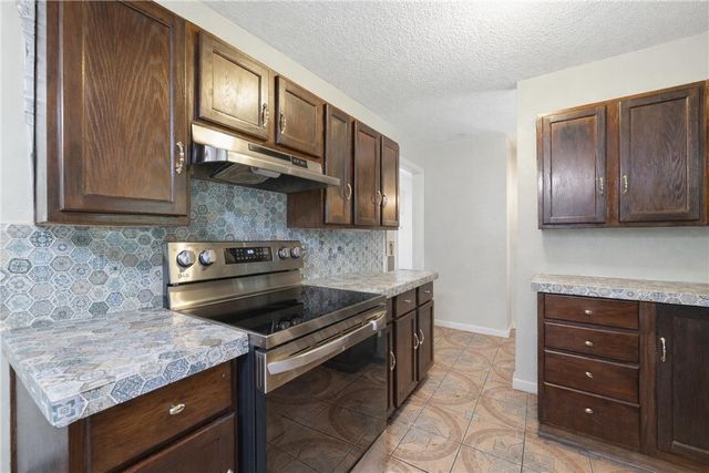 510 SE 10Th Street, Bentonville, AR 72712