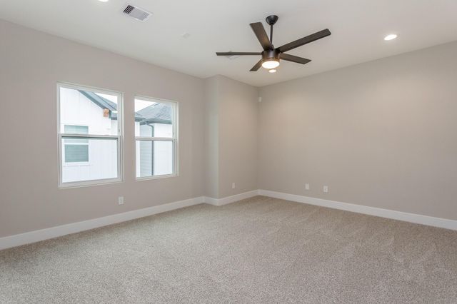 1439 W 25th Street B, Houston, TX 77008