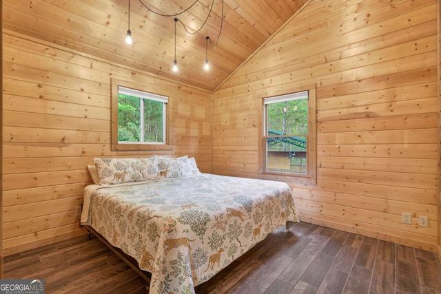19 The Forest Road 35, Blue Ridge, GA 30513